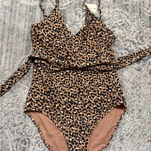 Aerie Leopard Print Wrap One Piece Swimsuit - Picture 3 of 5